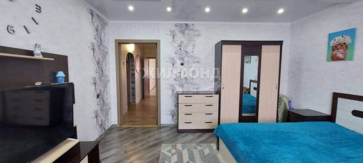 3-комн квартира Николая Сотникова улица, д.16