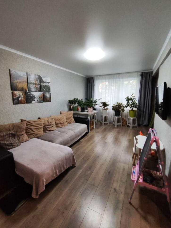 3-комн квартира Молодой Гвардии ул, 62