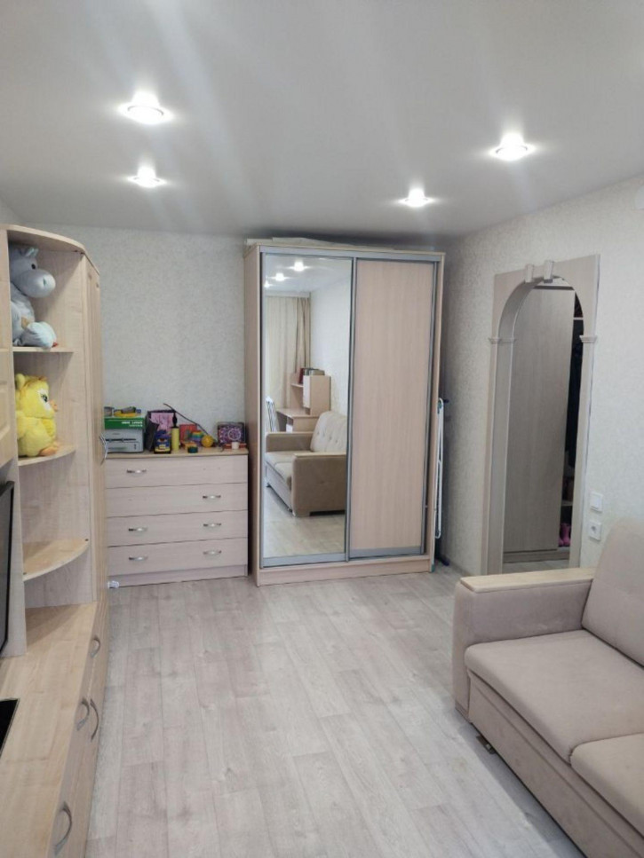 2-комн квартира Конева ул, 19