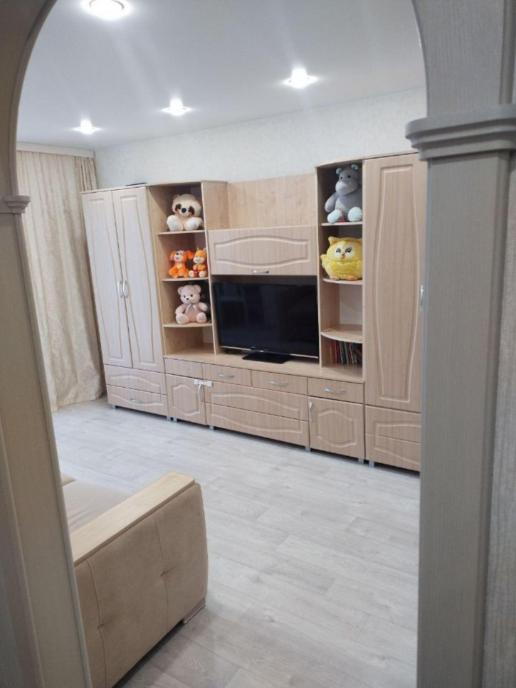 2-комн квартира Конева ул, 19