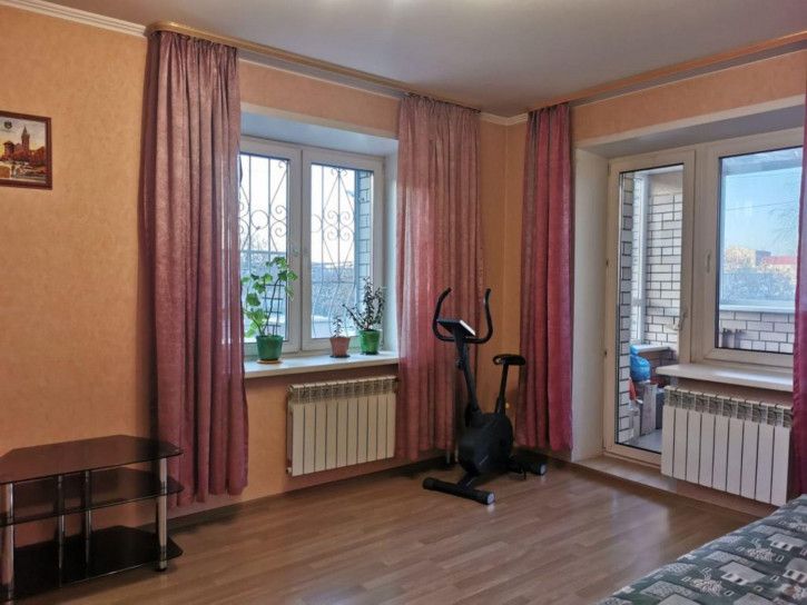 3-комн квартира Склизкова ул, 44