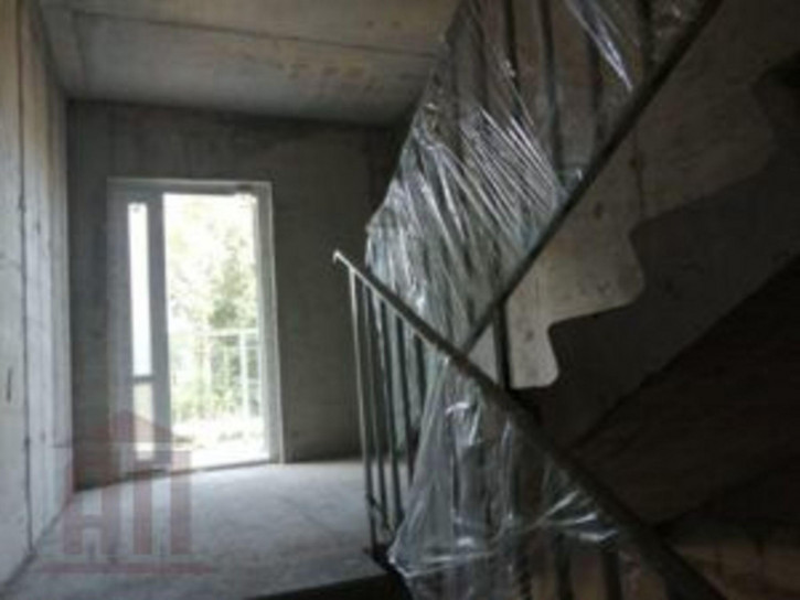 1-комн квартира в новом доме Спартака ул, 2