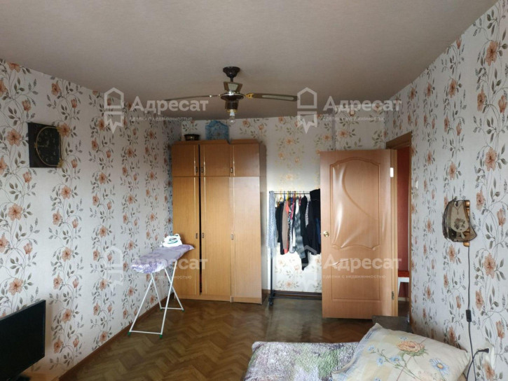 3-комн квартира ул. 64-й Армии,  д.137