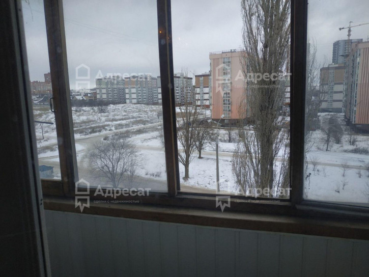 3-комн квартира ул. 64-й Армии,  д.137