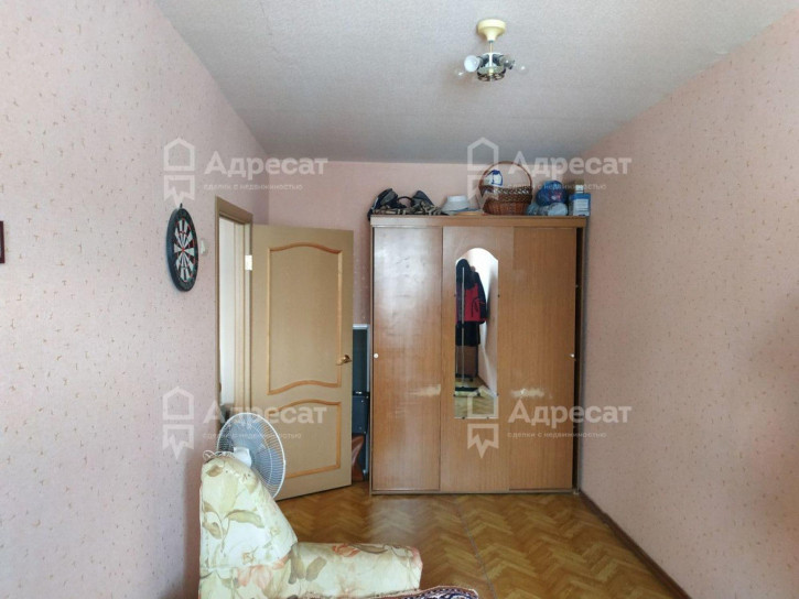 3-комн квартира ул. 64-й Армии,  д.137