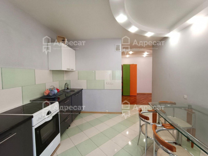 3-комн квартира ул. им. Хользунова,  д.18/1