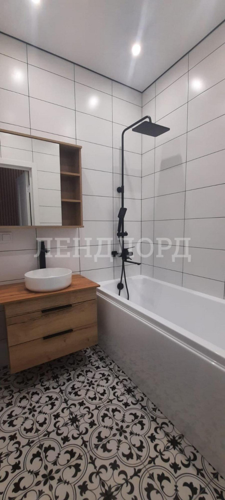 2-комн квартира улица Нансена, 83к2