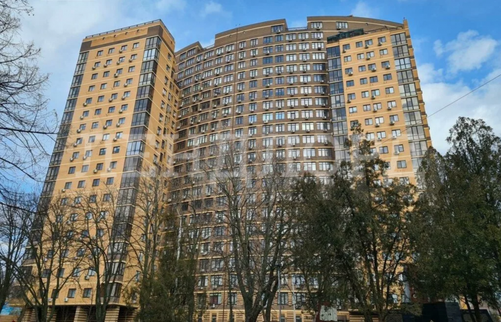 3-комн квартира улица Варфоломеева, 222А/108А