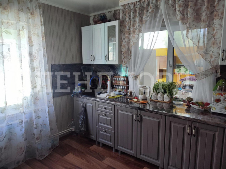 3-комн квартира Привокзальная, 18