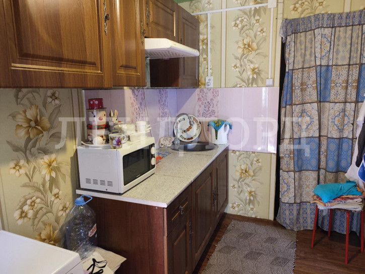 3-комн квартира Привокзальная, 18