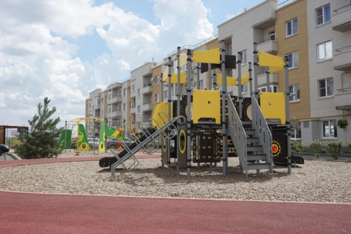 3-комн квартира в новом доме Батайск г, Леонова ул, 12к2