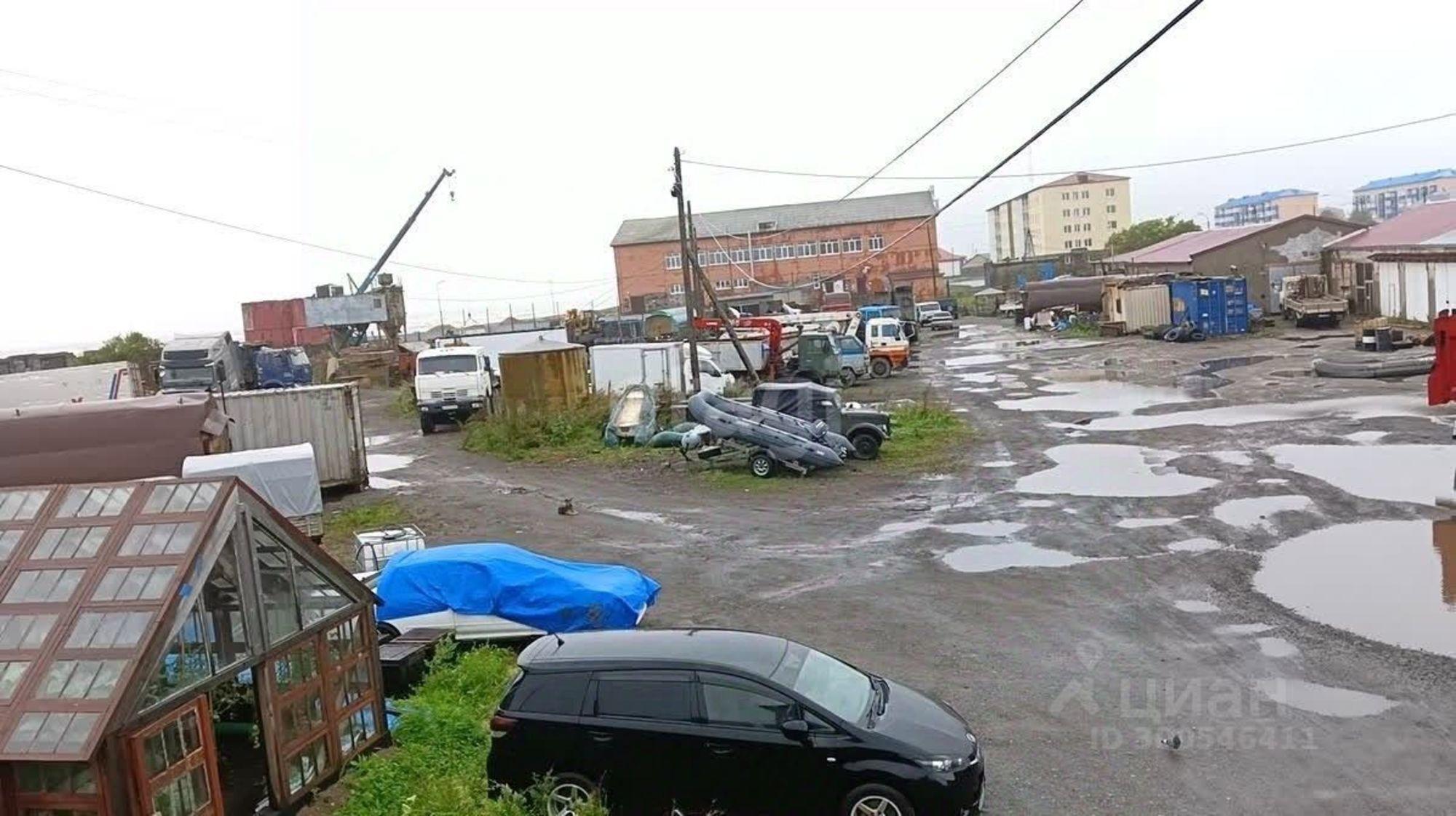 Купить складское помещение за 40 001 400 рублей на площадь Пермякова