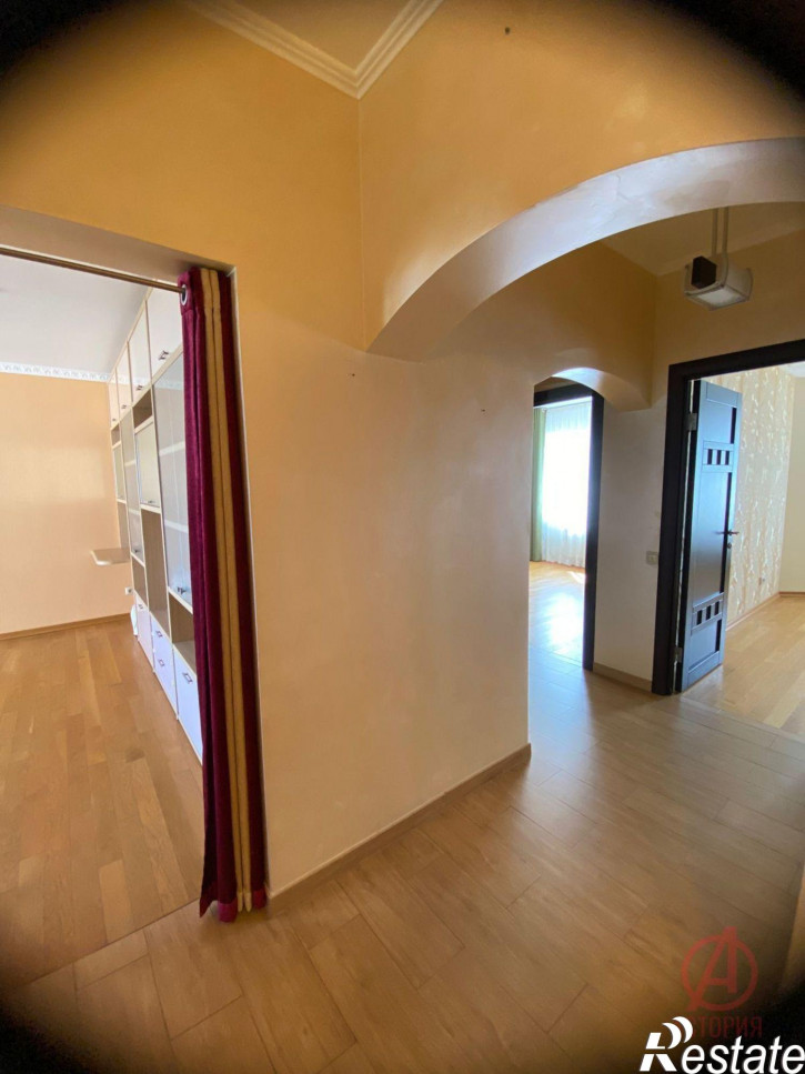 3-комн квартира Пионерская улица, 23а