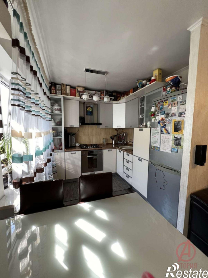 3-комн квартира Индустриальная улица, 1к6