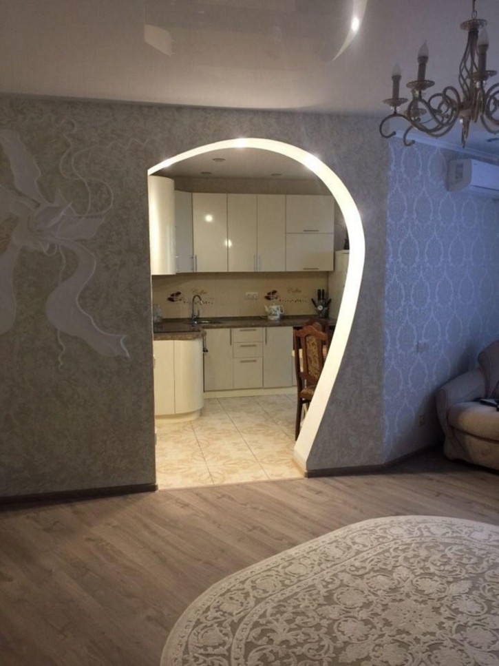 3-комн квартира Лунная ул, 30