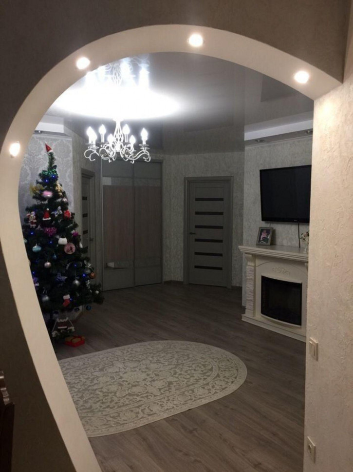 3-комн квартира Лунная ул, 30