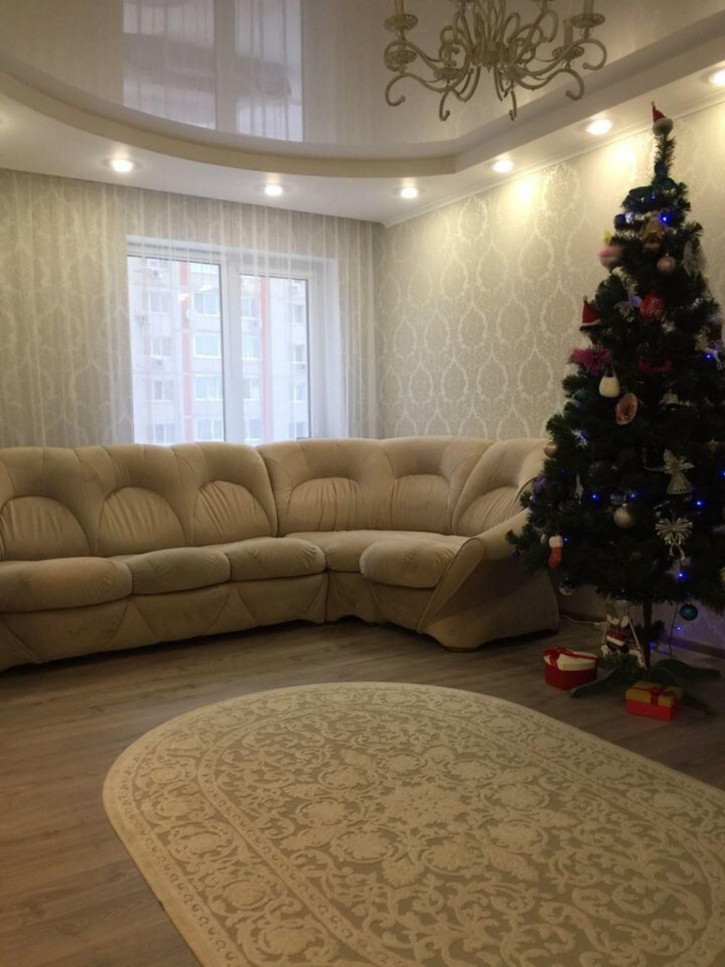 3-комн квартира Лунная ул, 30