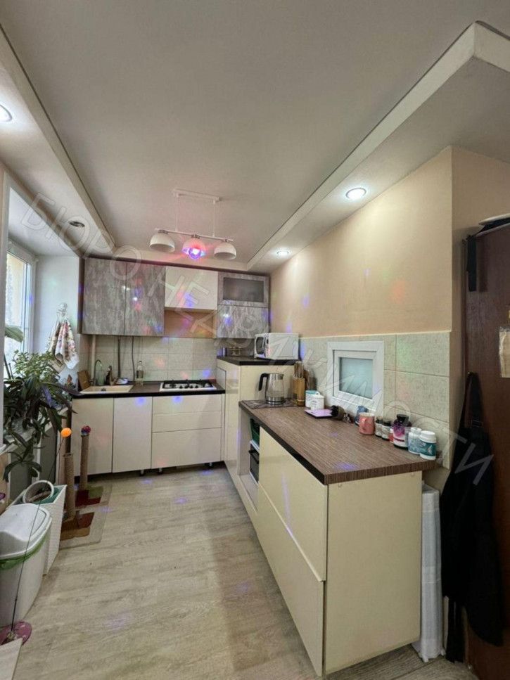 3-комн квартира Гагарина ул, 71