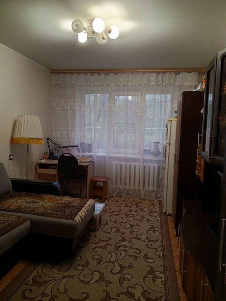 3-комн квартира Мамонтовой ул, 4