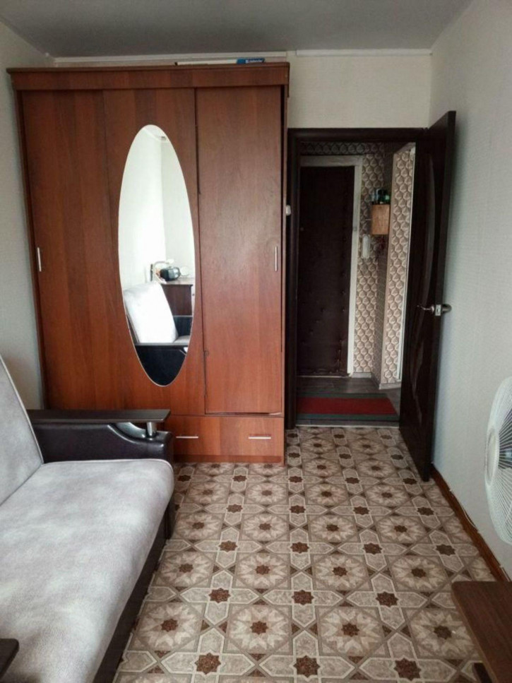 3-комн квартира Мамонтовой ул, 4