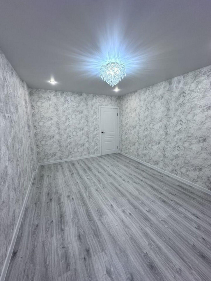 2-комн квартира Крайняя ул, 87А
