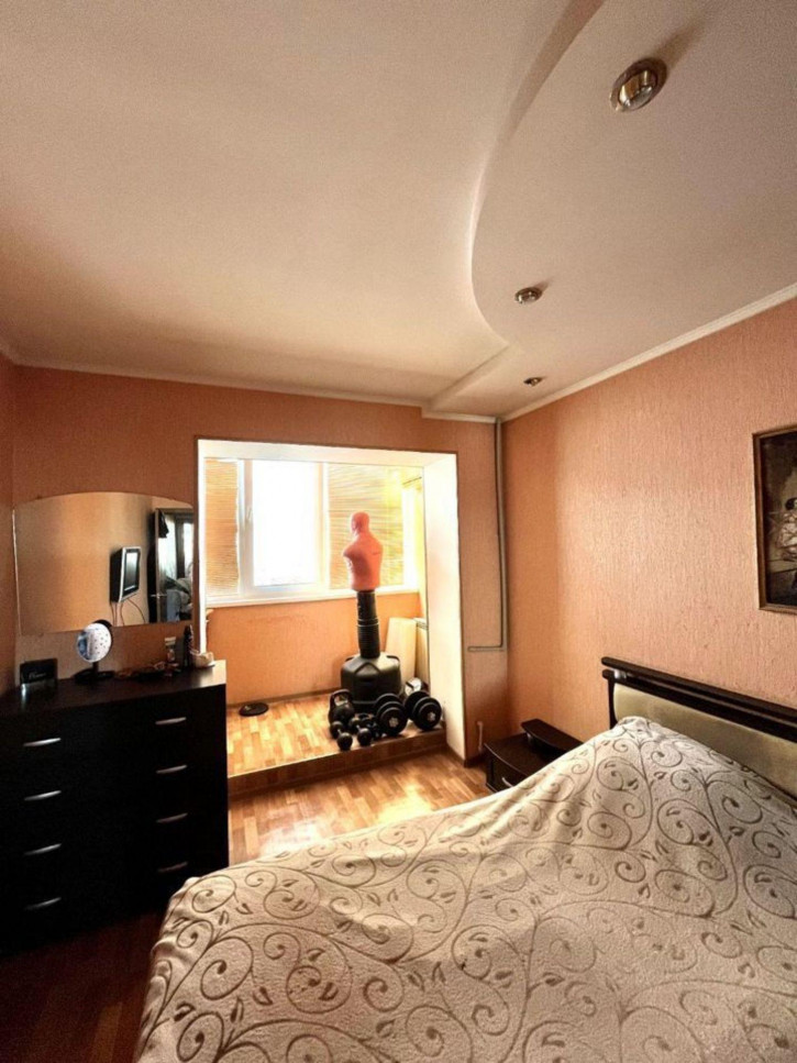 4-комн квартира Чехова ул, 8