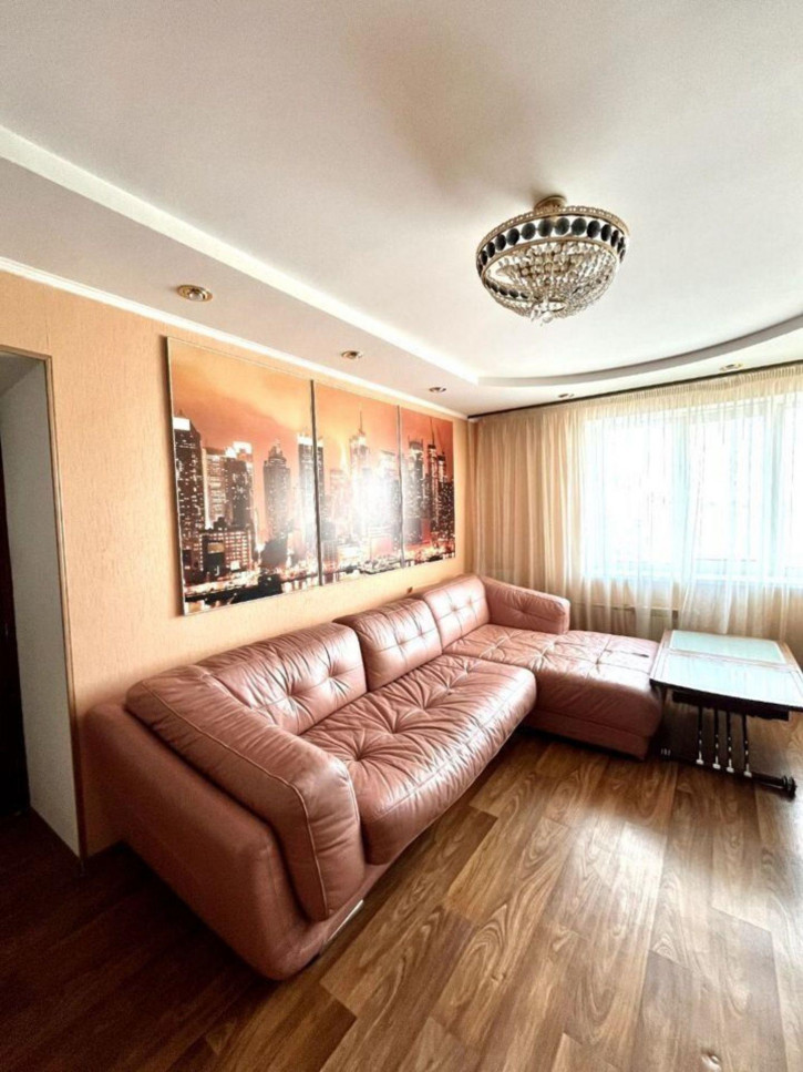 4-комн квартира Чехова ул, 8