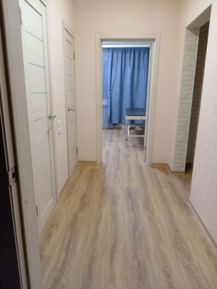 2-комн квартира Тархова ул, 45