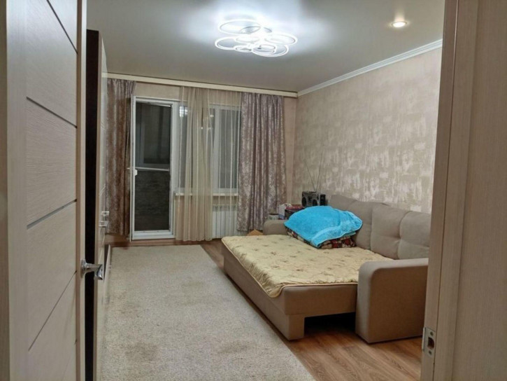 2-комн квартира Тархова ул, 45