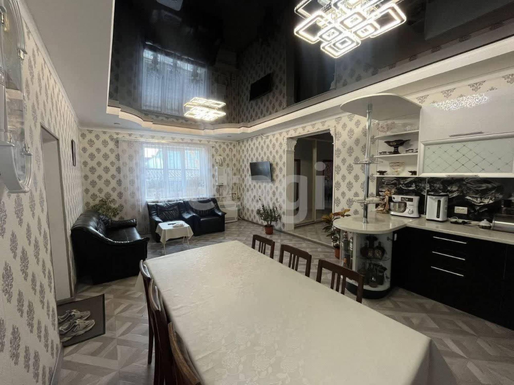 Купить дачу, дом, коттедж за 11 990 000 рублей на Советская площадь