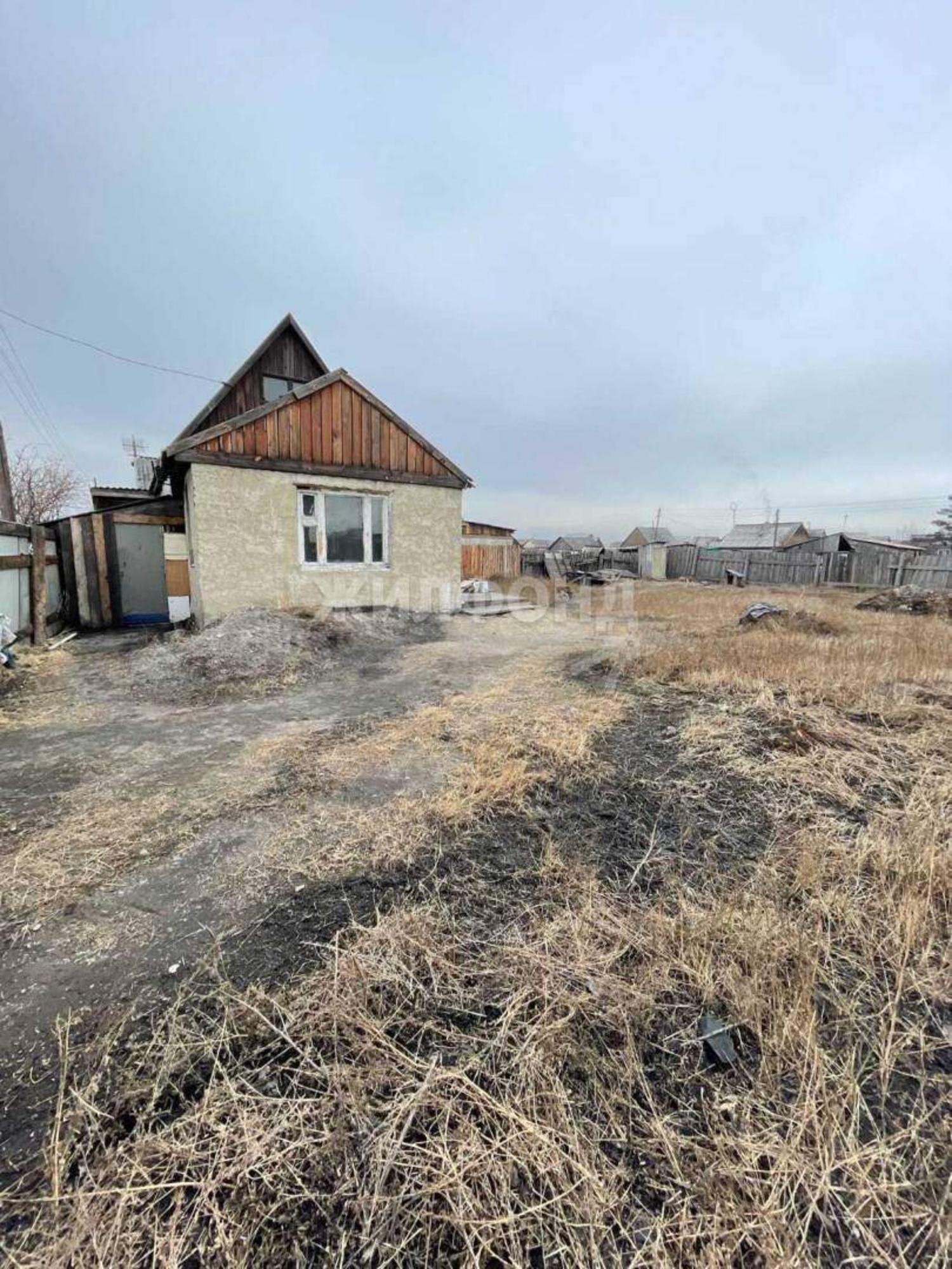 Купить дачу, дом, коттедж за 3 555 000 рублей на Сельская улица