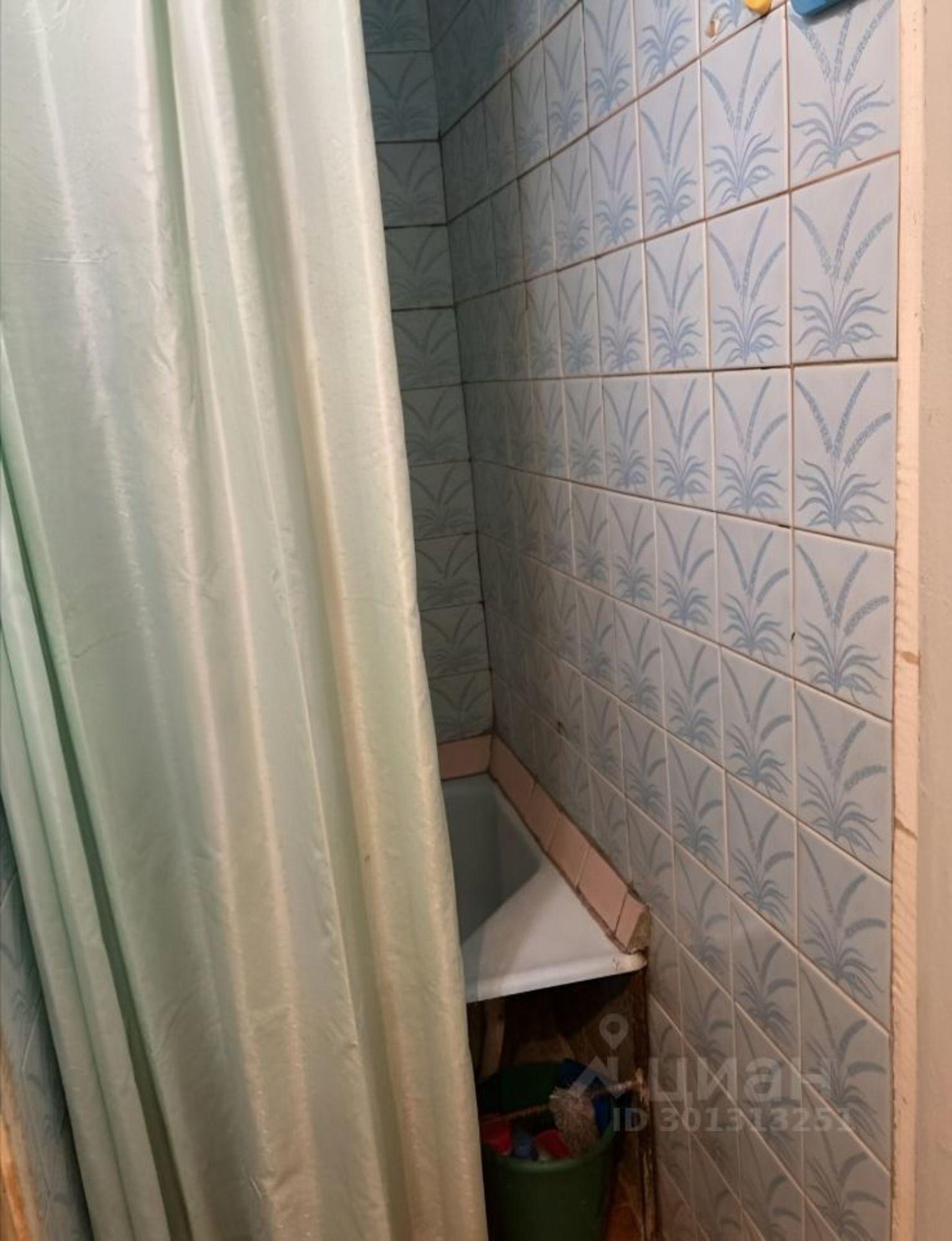 Сдать комнату за 8 000 рублей на Революционная улица, 3