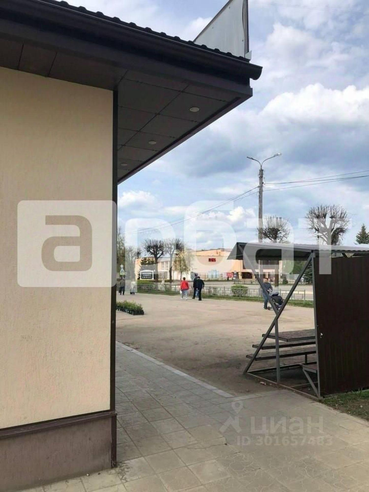 Сдать торговое помещение за 70 001 рублей на ул Имени 50-летия Ленинского Комсомола, 30