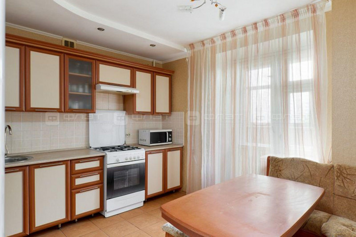 3-комн квартира ул. Юлиуса Фучика, дом 82