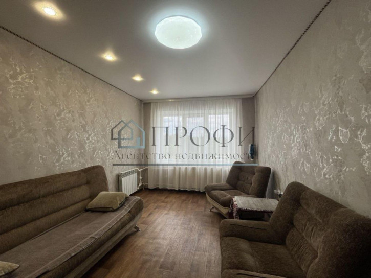 4-комн квартира Ливенская ул, 130