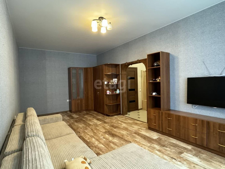 2-комн квартира улица Фокина