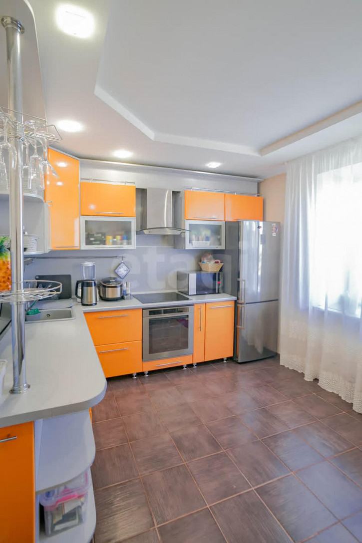 2-комн квартира улица Сергея Преминина, 10