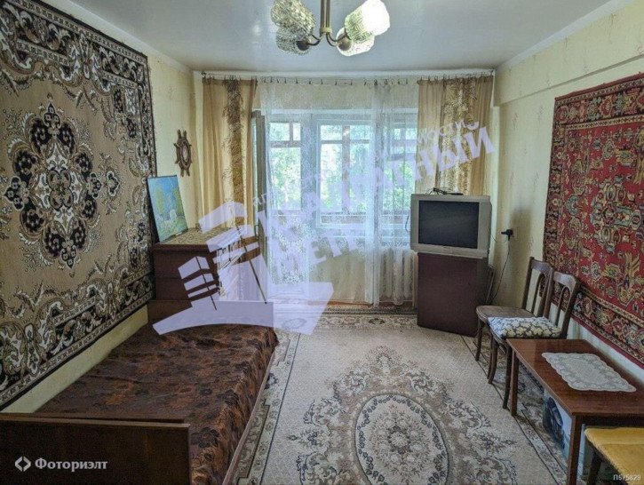 3-комн квартира Факел Социализма ул, 8