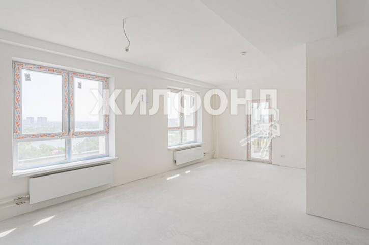 2-комн квартира Междуреченская, 3