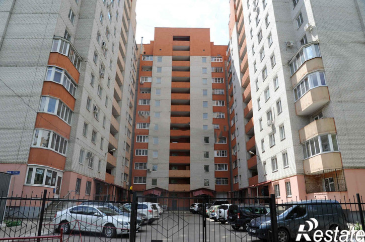 2-комн квартира генерала Лизюкова , 36а