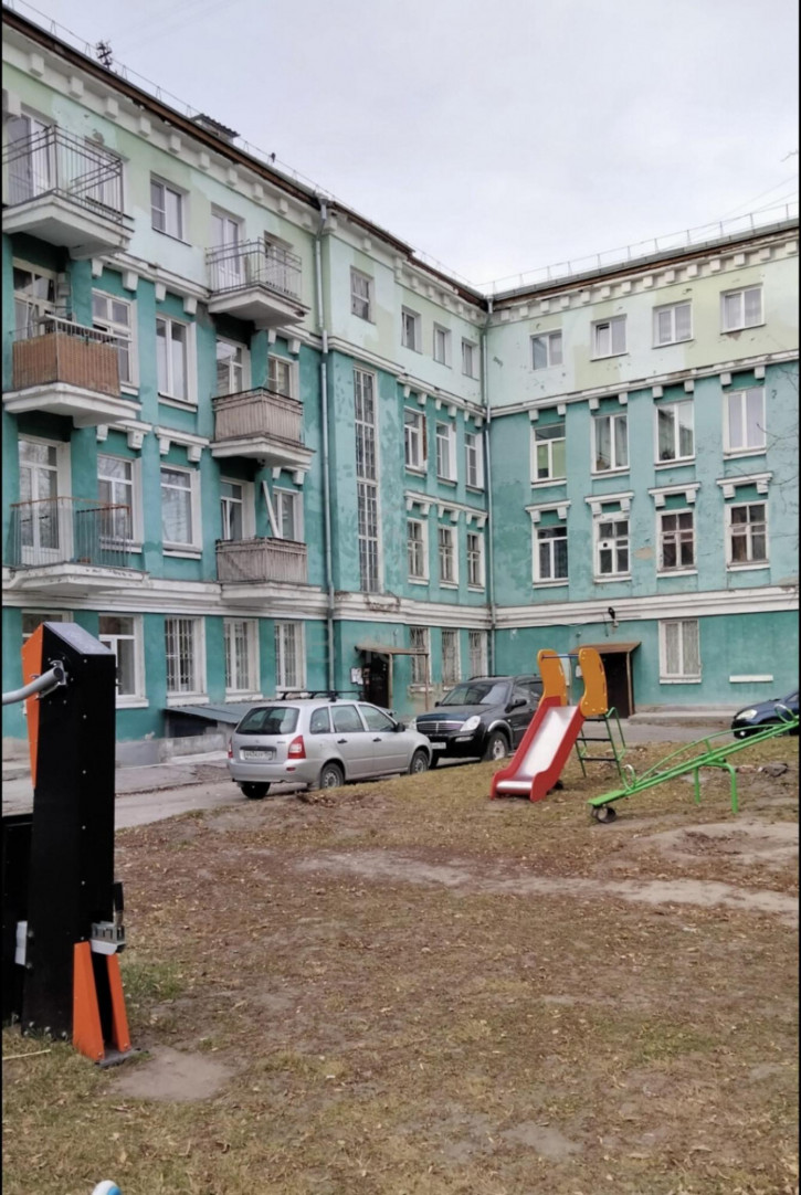 3-комн квартира Плахотного, 21
