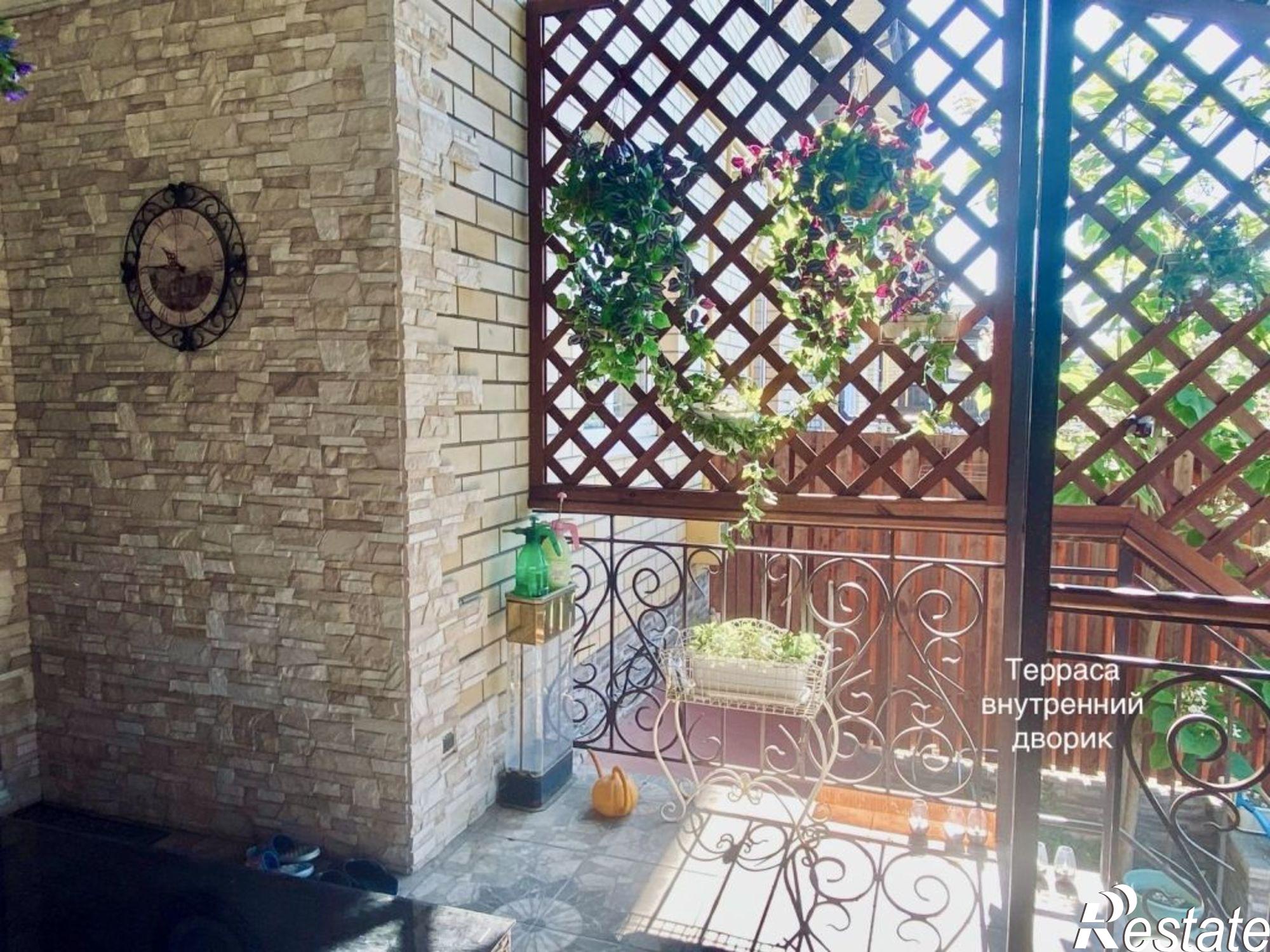 Купить дачу, дом, коттедж за 11 600 000 рублей на Серебряная, 27