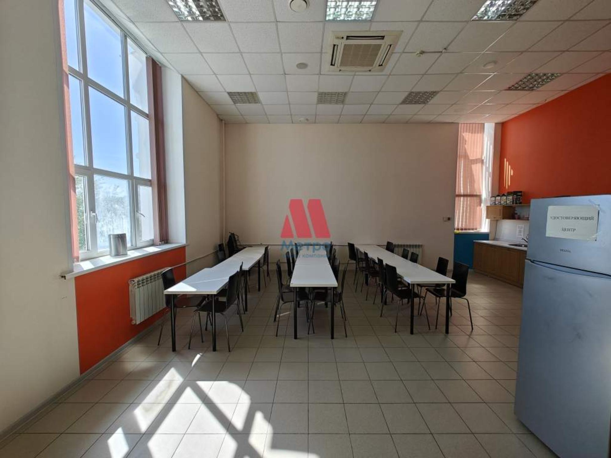 Сдать офис, помещение под офис за 1 478 400 рублей на Свободы улица, д.97