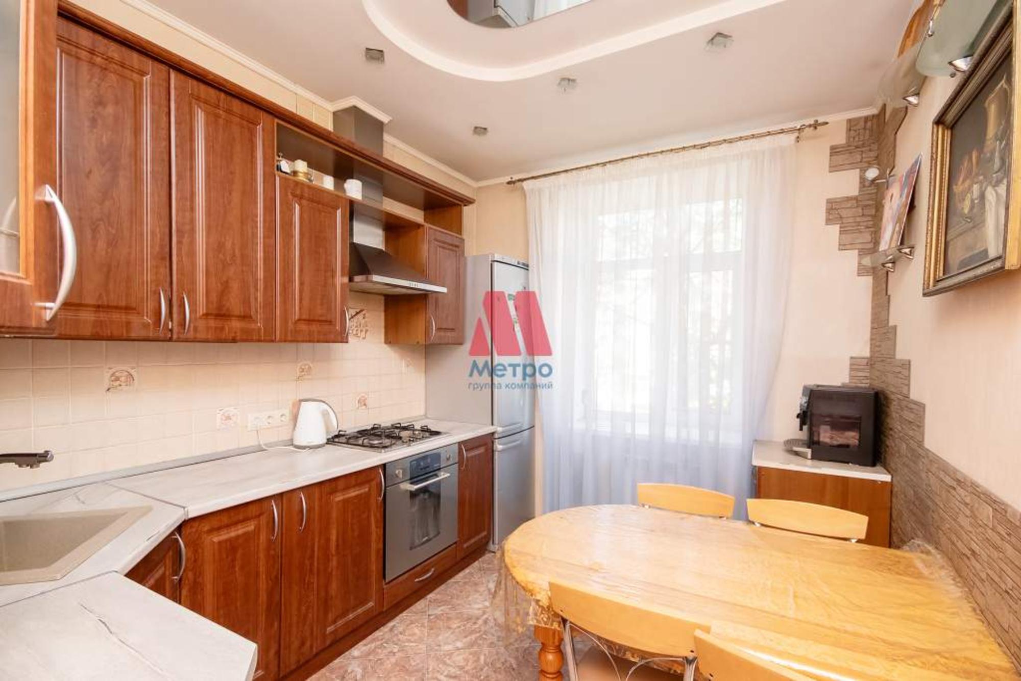 Купить квартиру за 12 000 000 рублей на Свободы улица, д.81/33