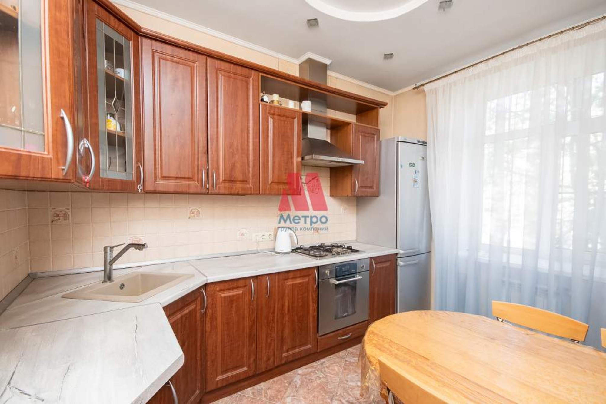 Купить квартиру за 12 000 000 рублей на Свободы улица, д.81/33