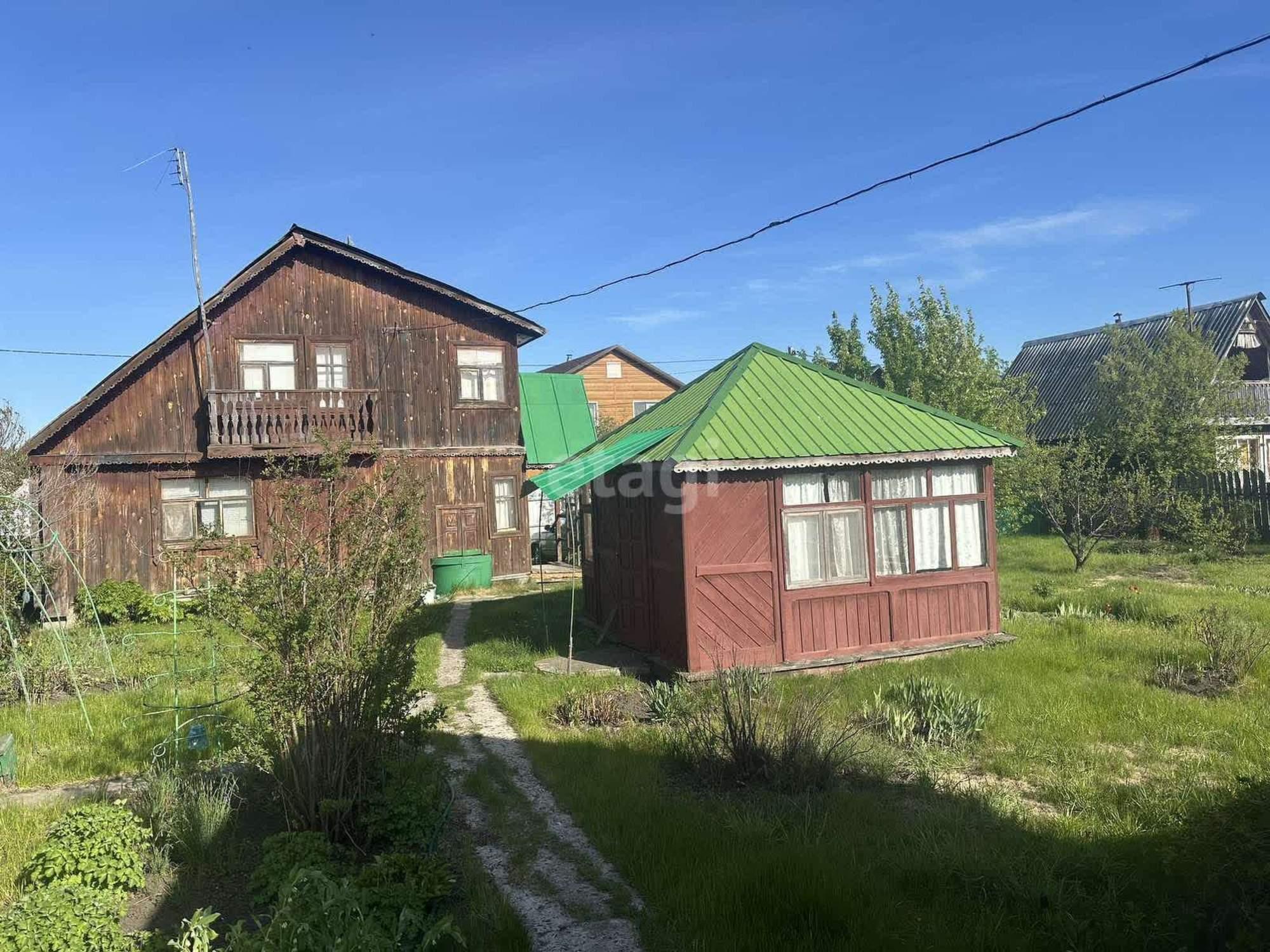 Купить дачу, дом, коттедж за 2 300 000 рублей на Клубничная,