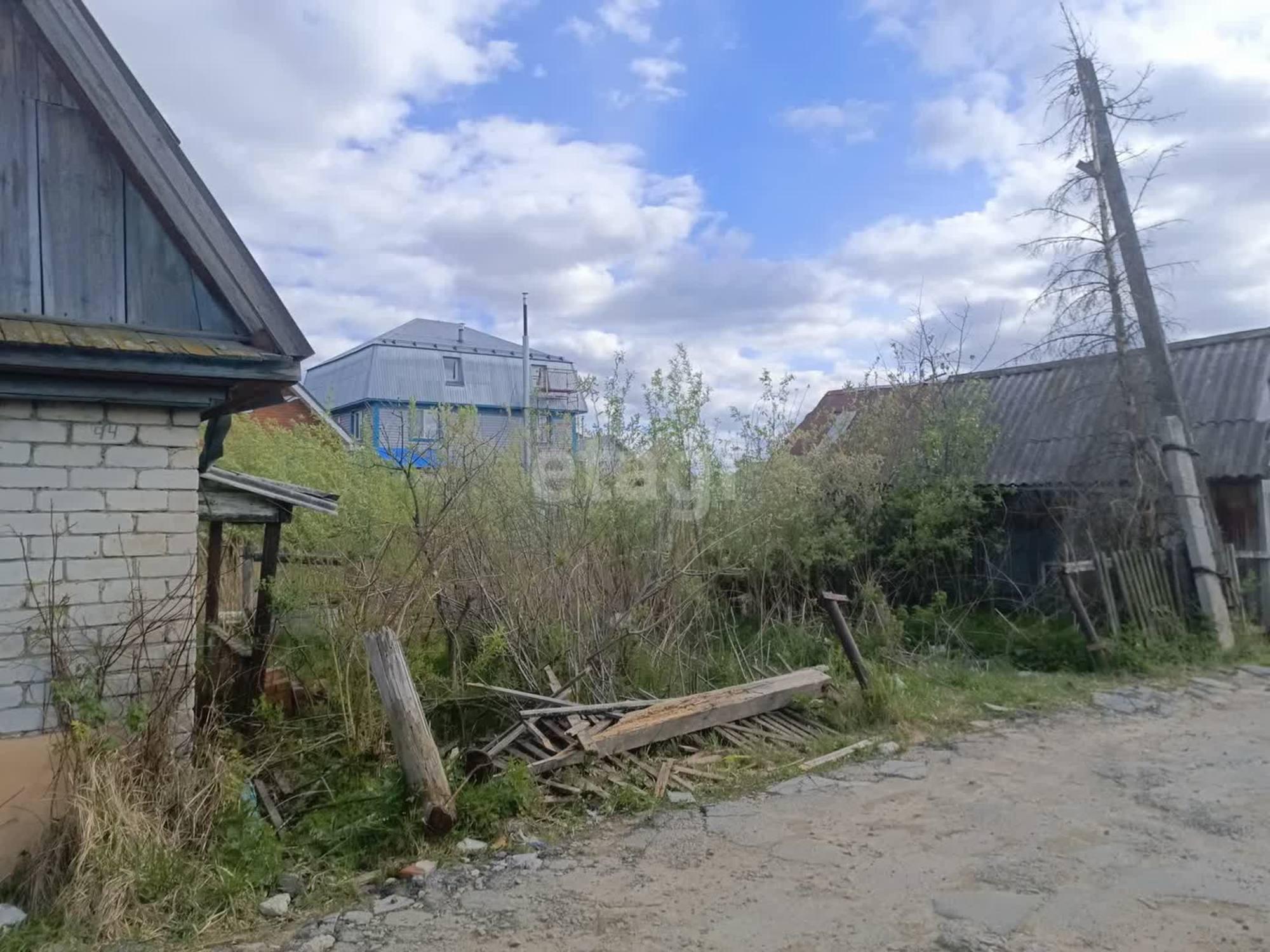 Купить дачу, дом, коттедж за 4 000 000 рублей на Средняя,