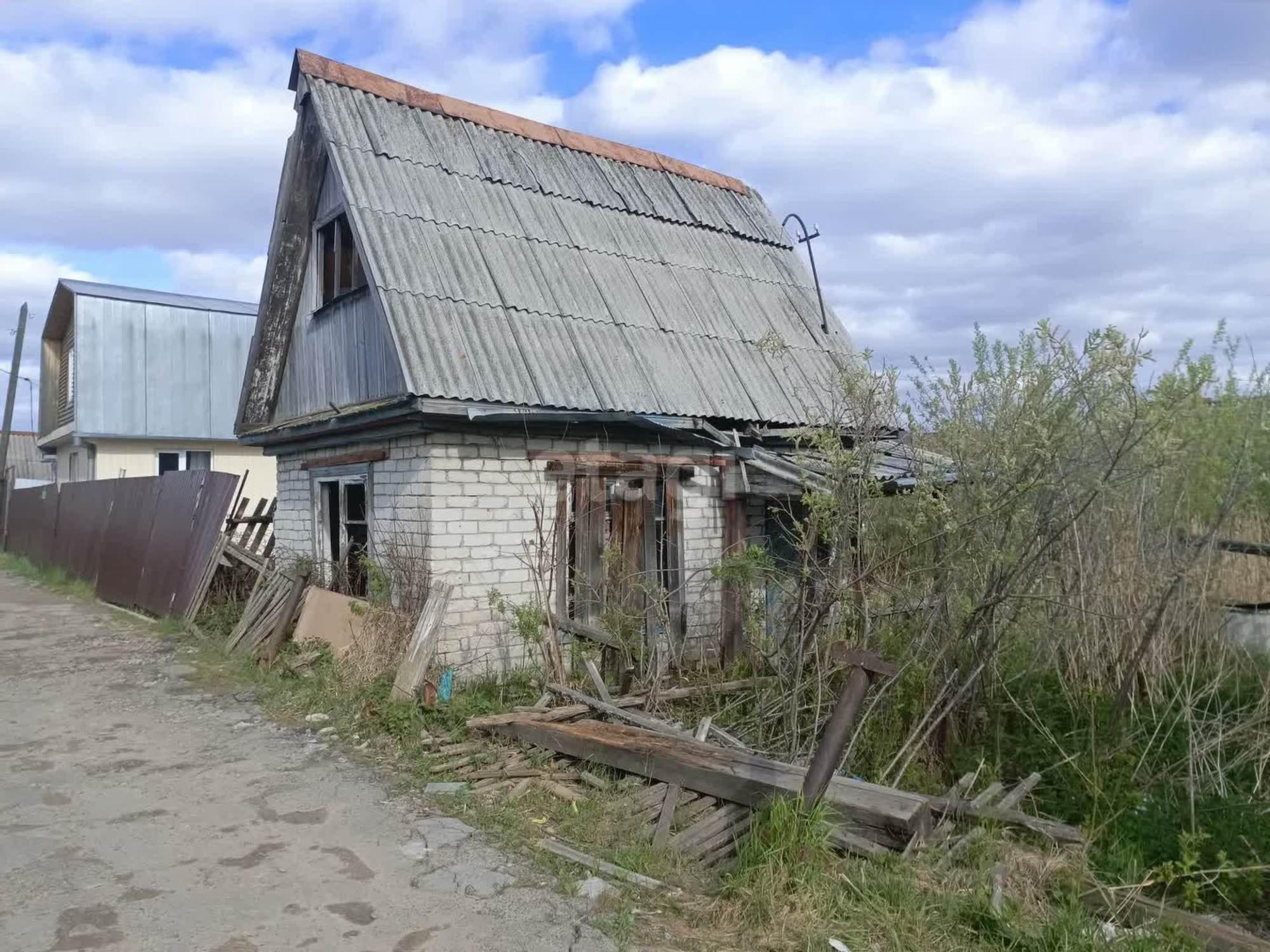 Купить дачу, дом, коттедж за 4 000 000 рублей на Средняя,