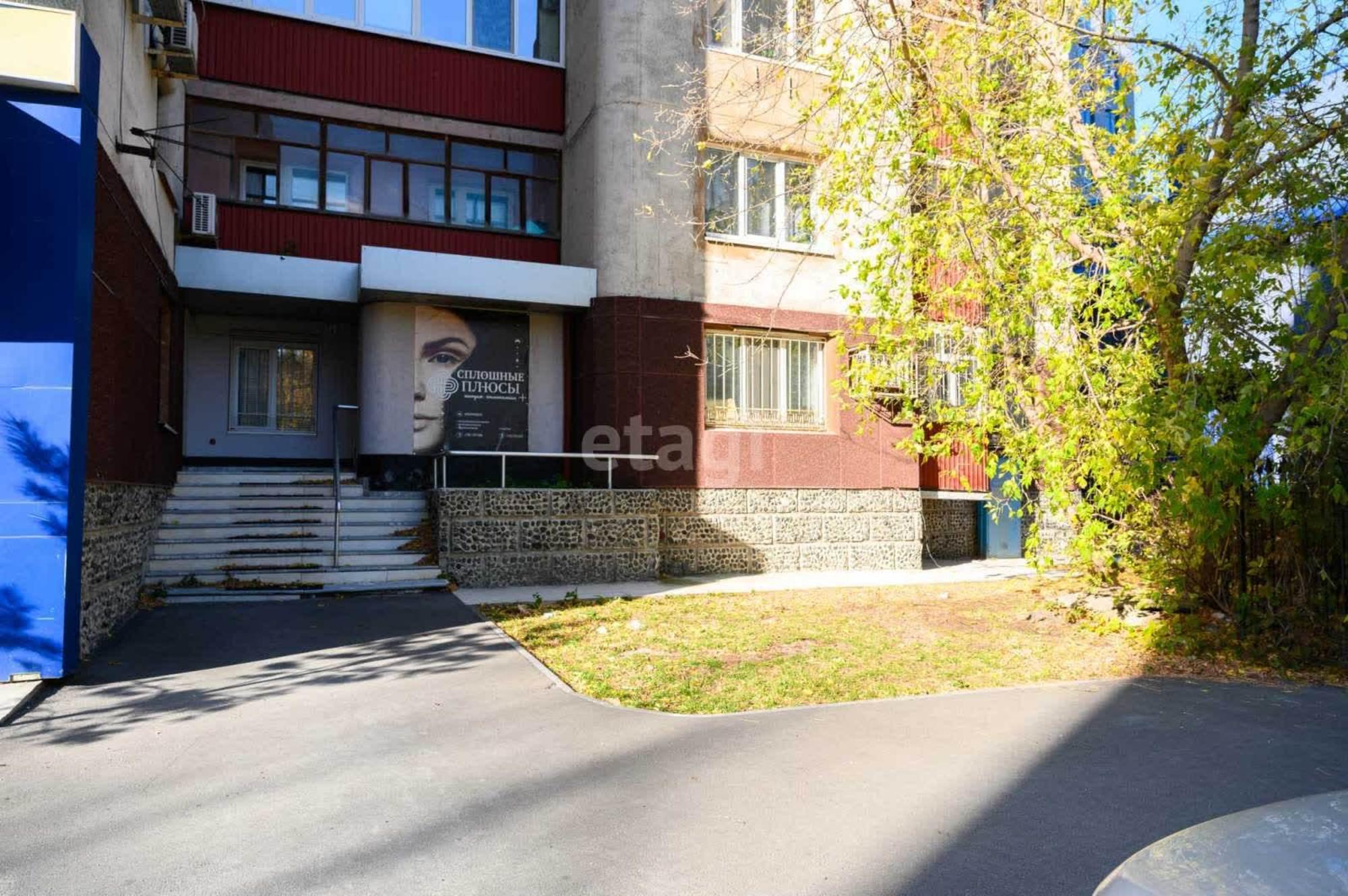 Сдать торговое помещение за 160 600 рублей на Пермякова 48/2