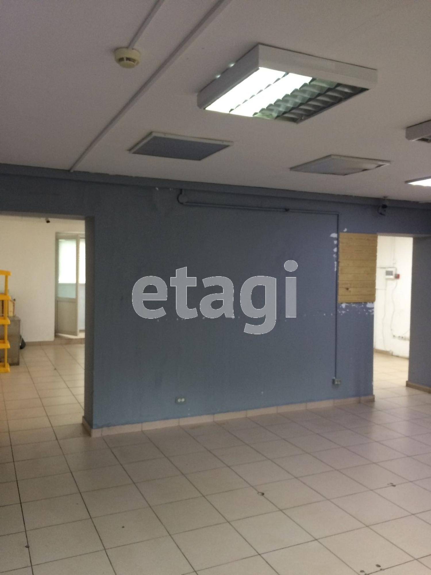 Сдать торговое помещение за 85 000 рублей на Блюхера 4/1